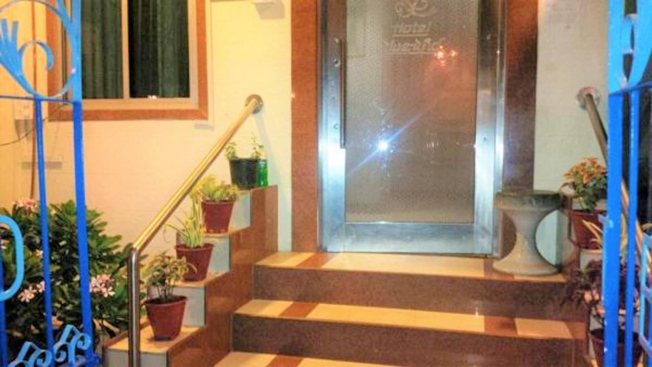 Hotel Blue Bird Colaba Mandve Buitenkant foto