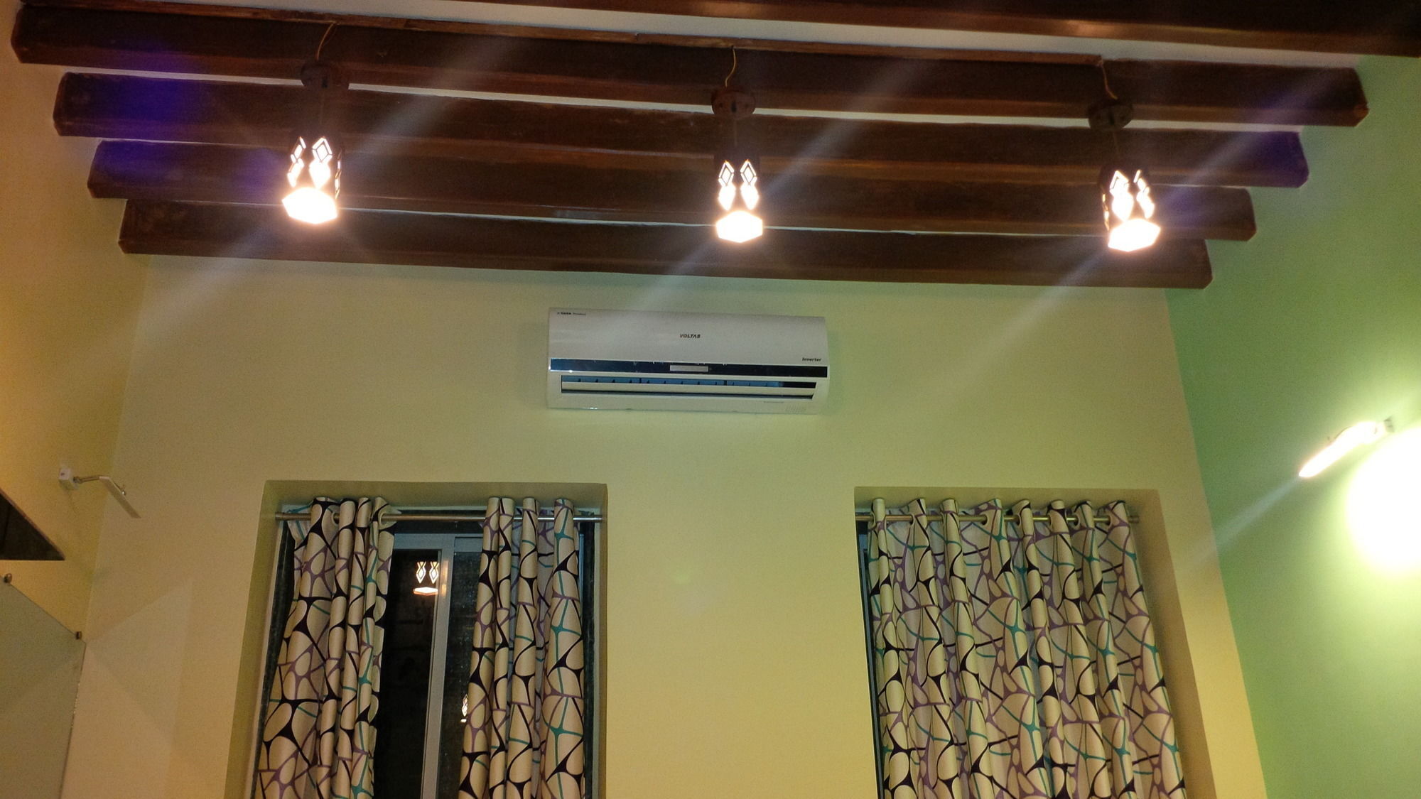 Hotel Blue Bird Colaba Mandve Buitenkant foto