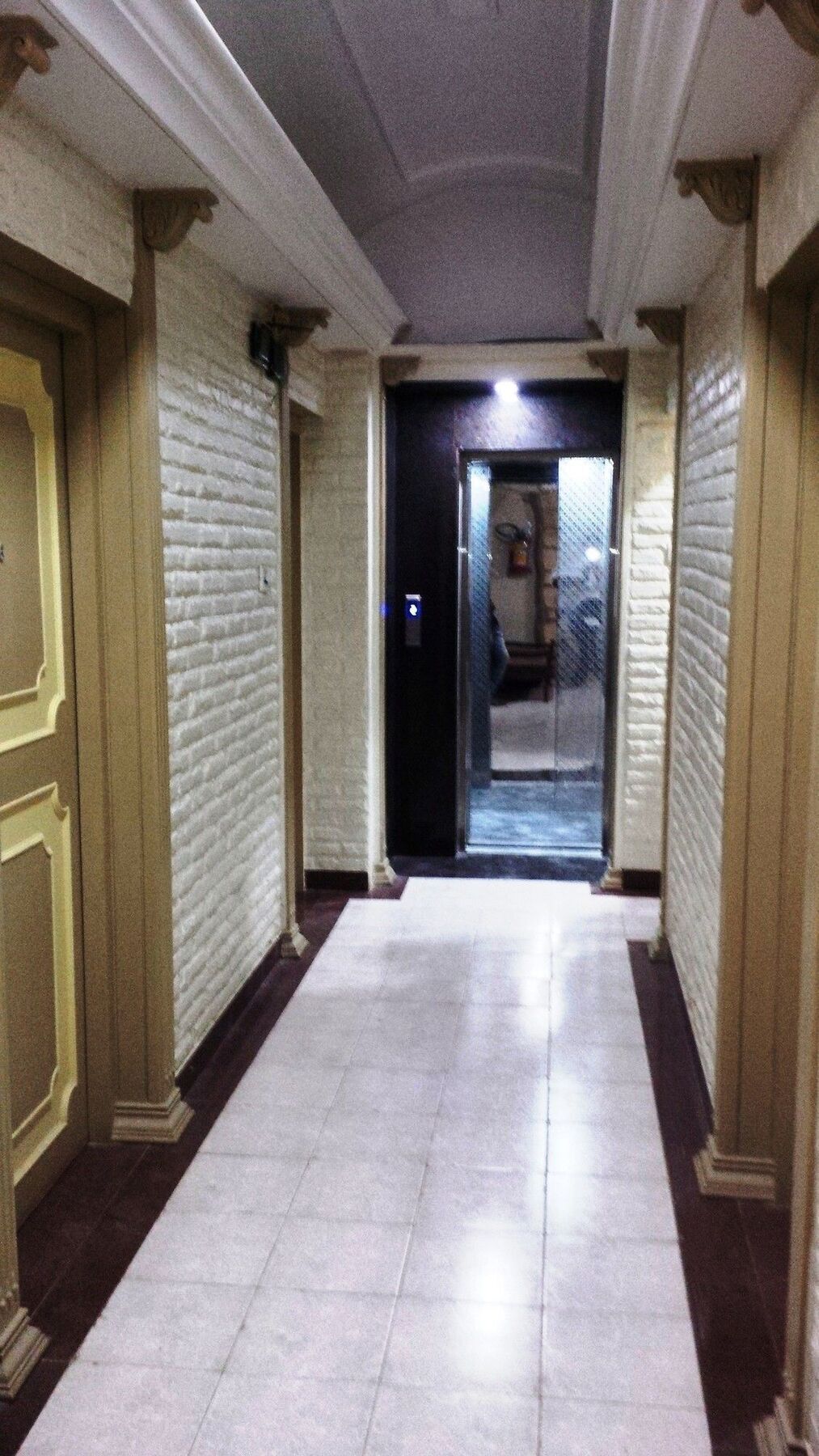 Hotel Blue Bird Colaba Mandve Buitenkant foto