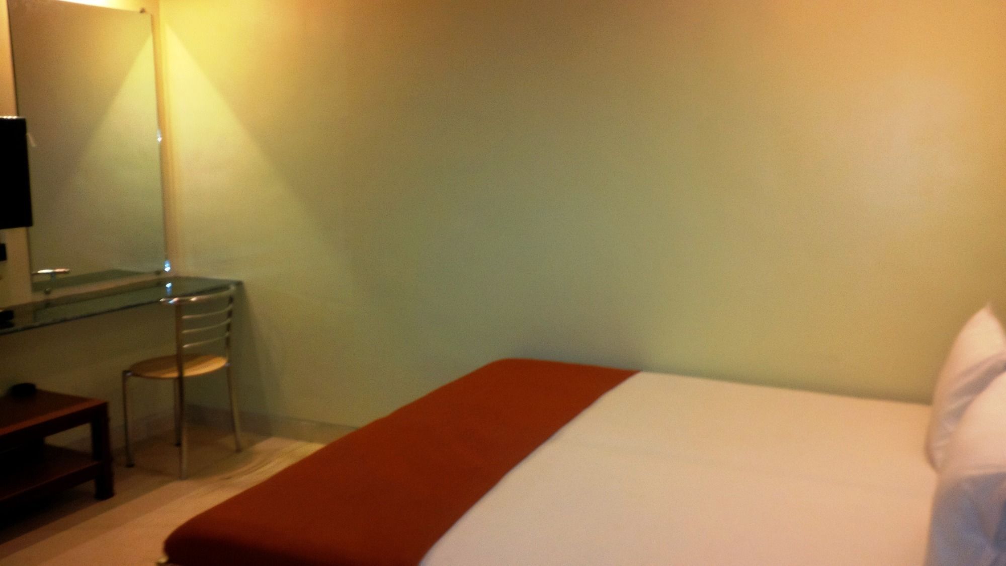 Hotel Blue Bird Colaba Mandve Buitenkant foto